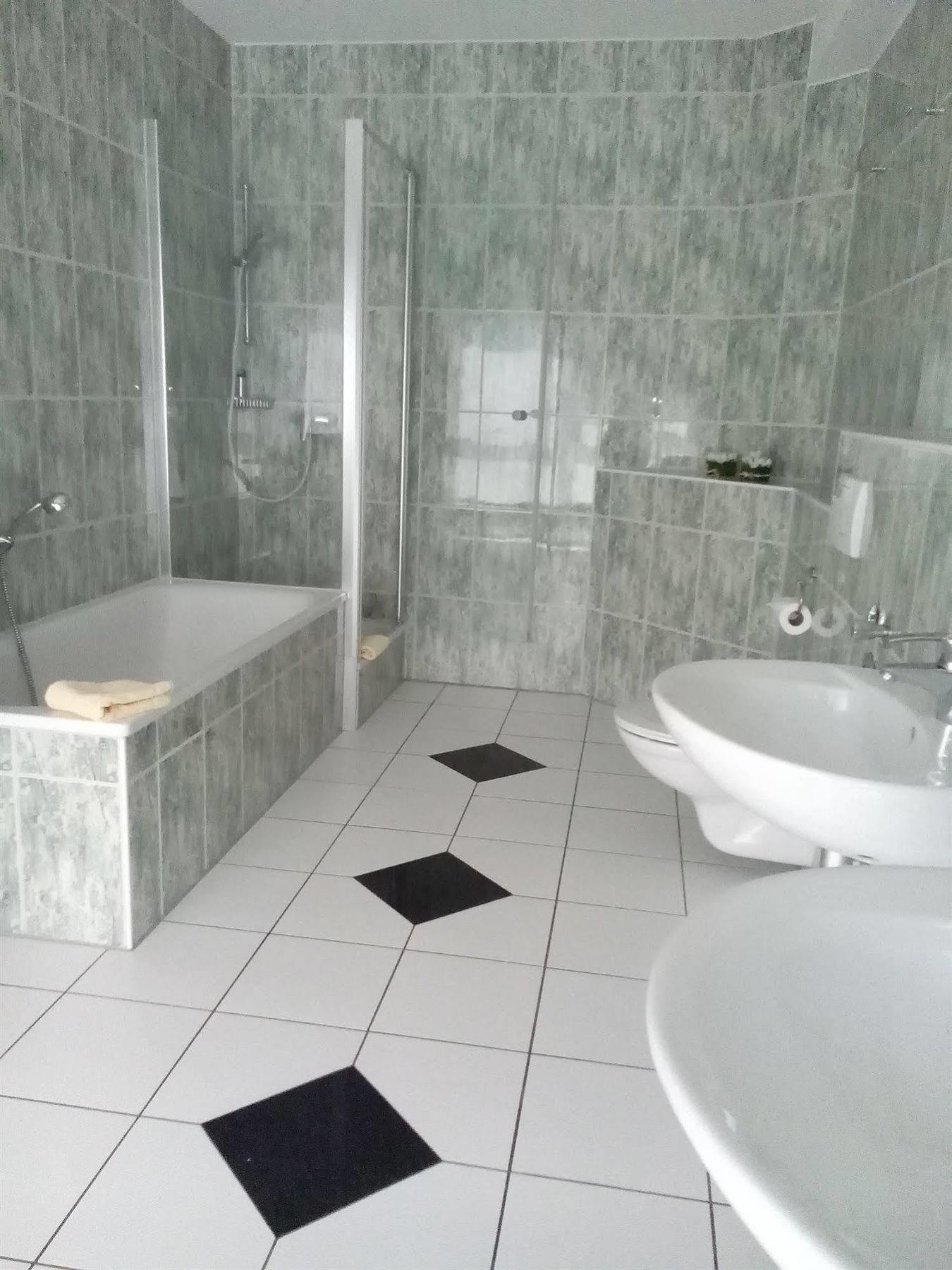 Europa Garni Free Parking Hotel